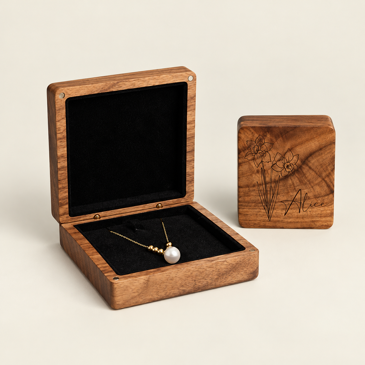 Personalized walnut necklace box 2